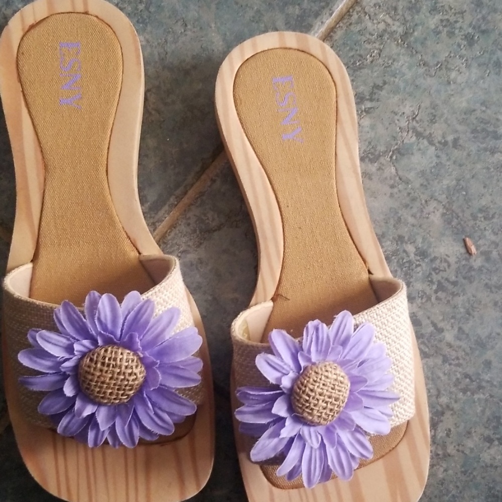 Cute wooden flats